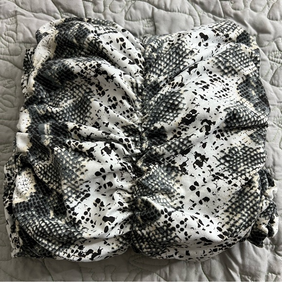 JLUXLABEL Cobra Ruched skirt - Picture 7 of 12